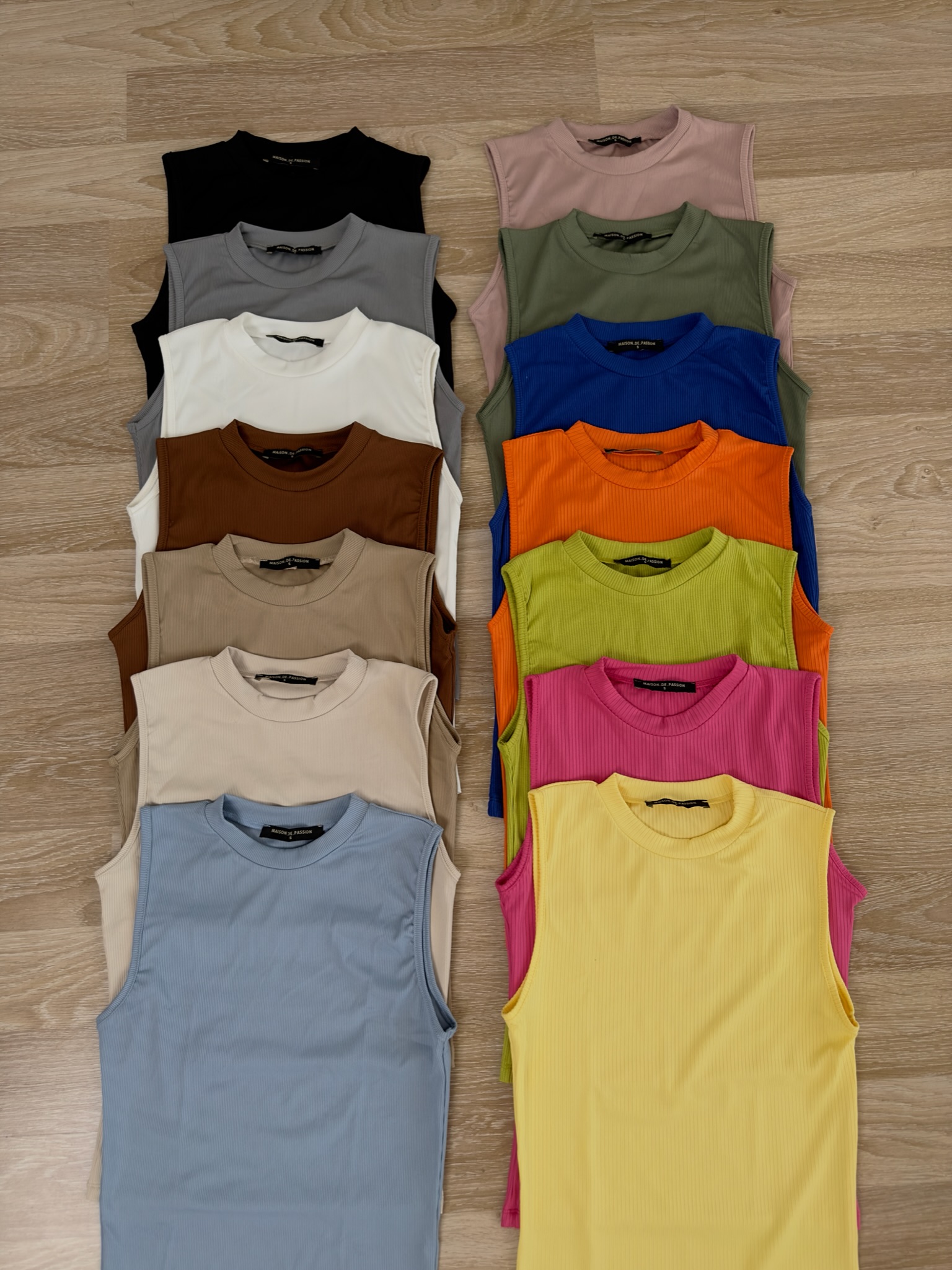 Sleeveless shirt outlet